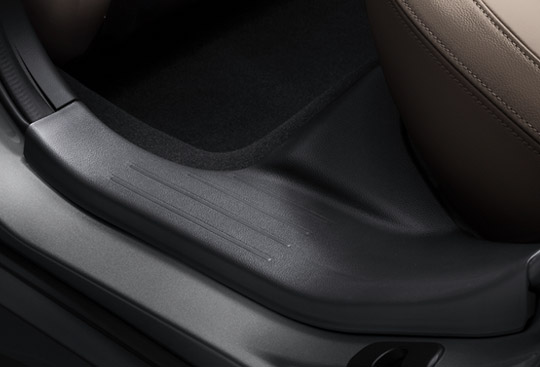 Convenient Side Sill Step