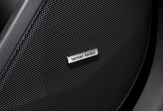 Premium Audio System with Harman/Kardon Speakers